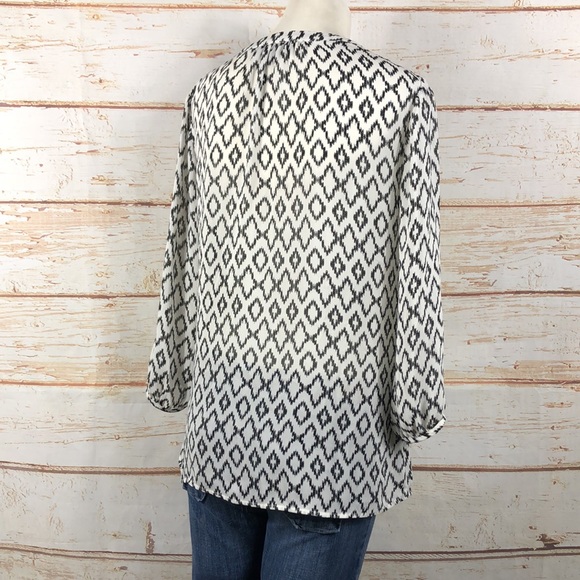 D9 - Banana Republic Sheer White & Black Tunic - XS - Picture 4 of 7